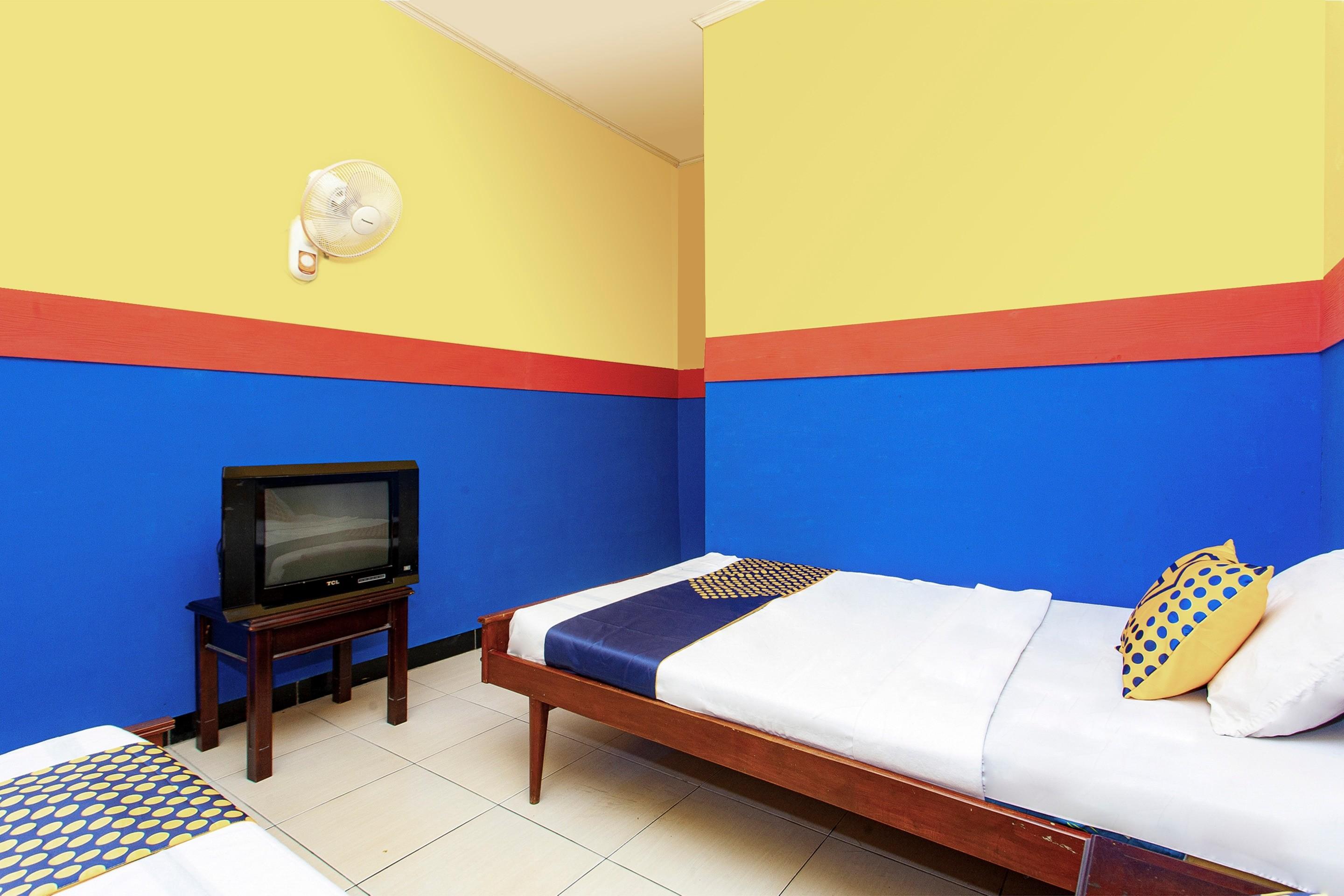 SPOT ON 2815 Hotel Damai Cilacap Exterior foto