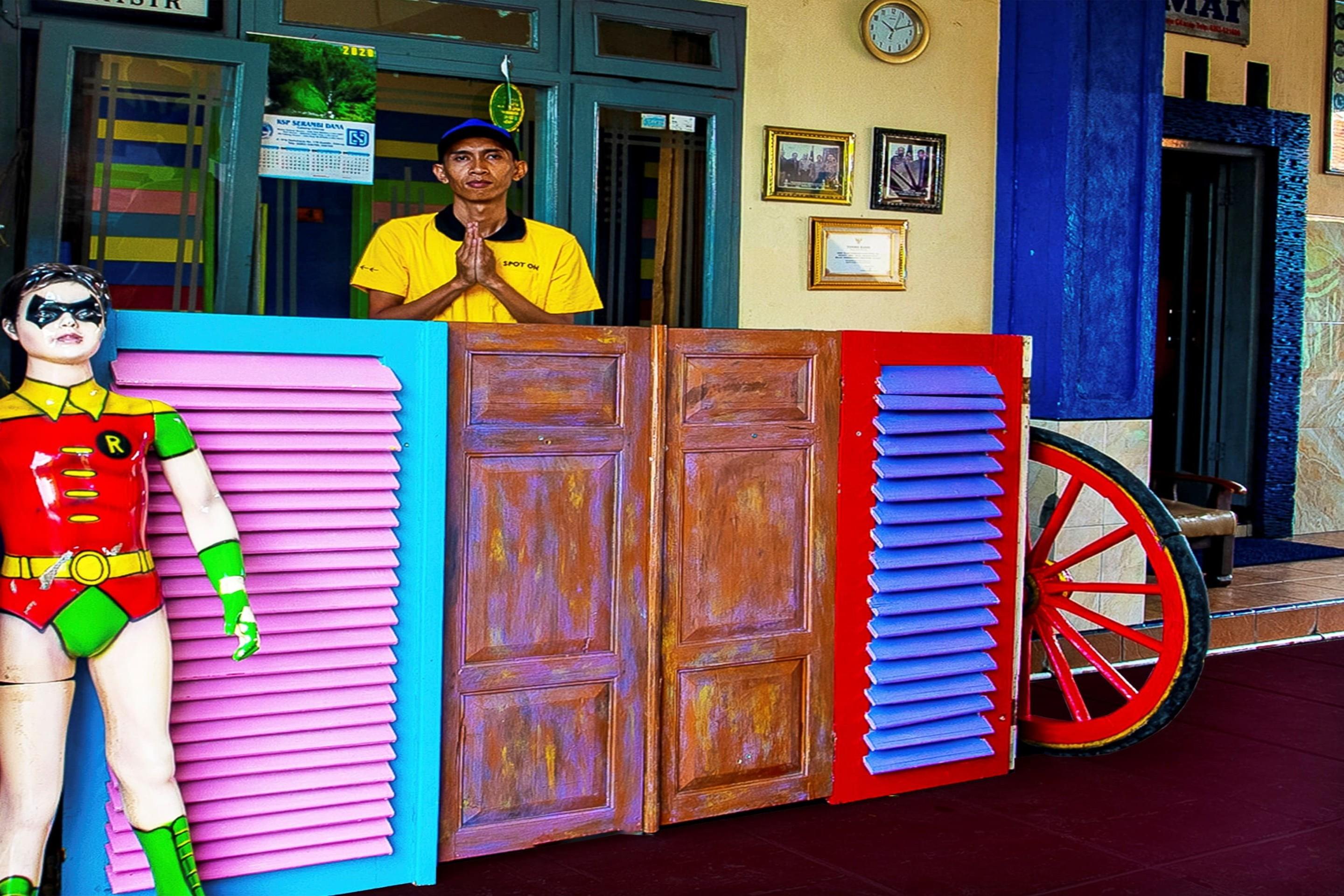 SPOT ON 2815 Hotel Damai Cilacap Exterior foto