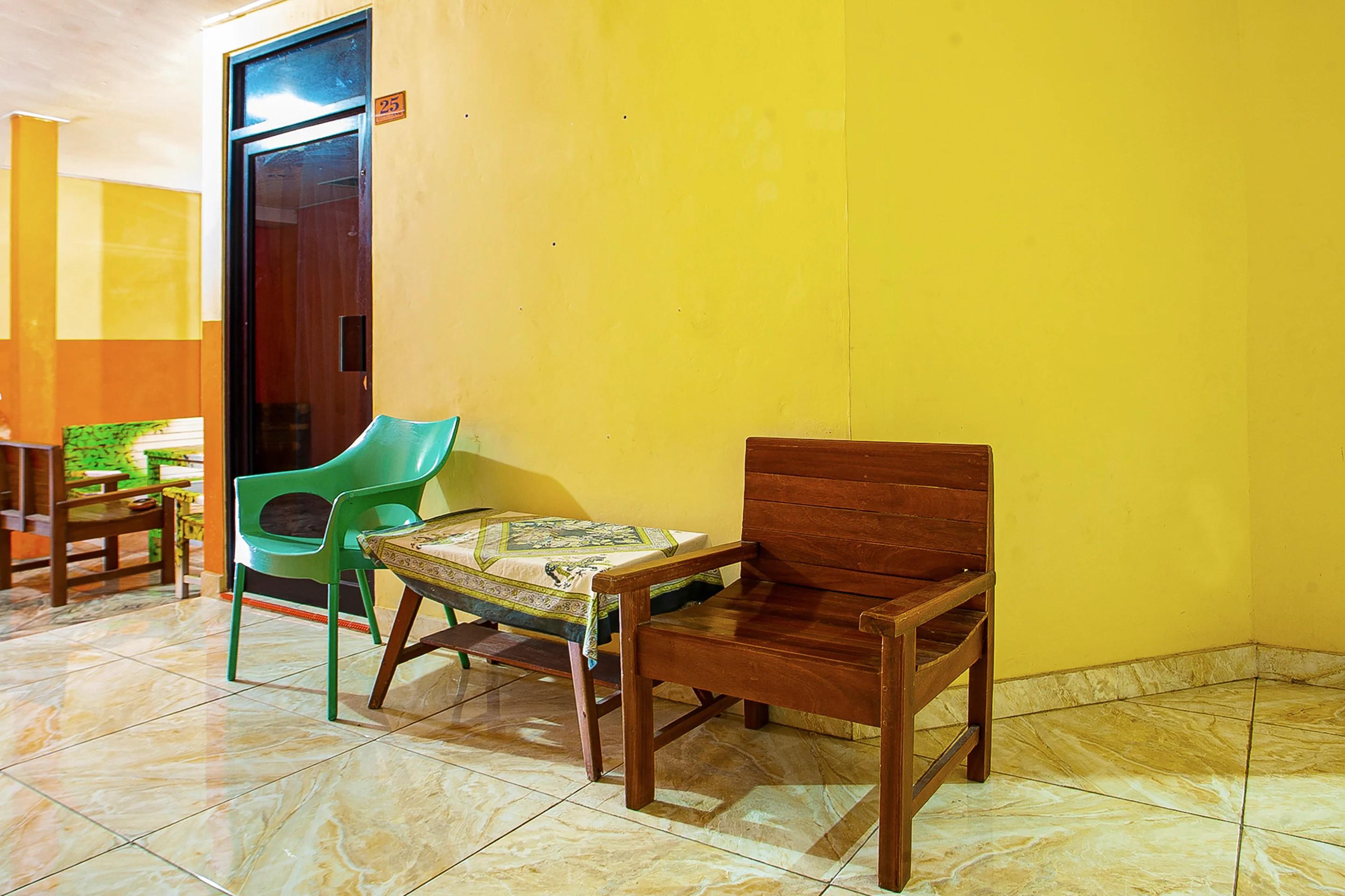 SPOT ON 2815 Hotel Damai Cilacap Exterior foto