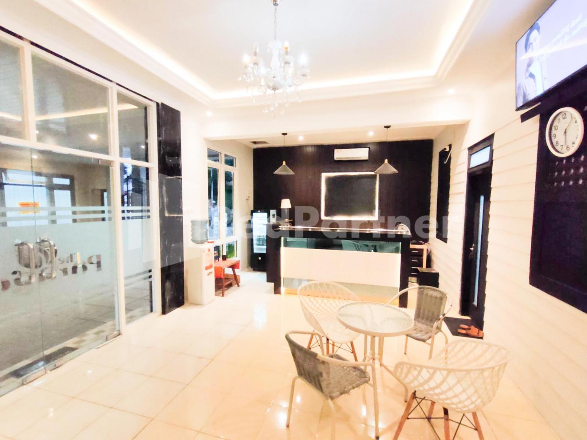 SPOT ON 2815 Hotel Damai Cilacap Exterior foto
