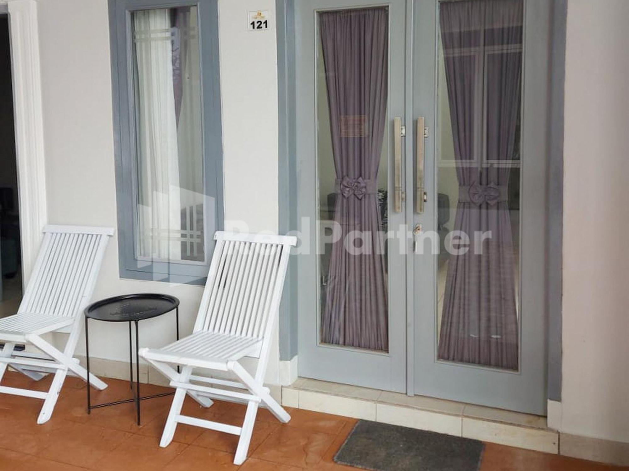 SPOT ON 2815 Hotel Damai Cilacap Exterior foto